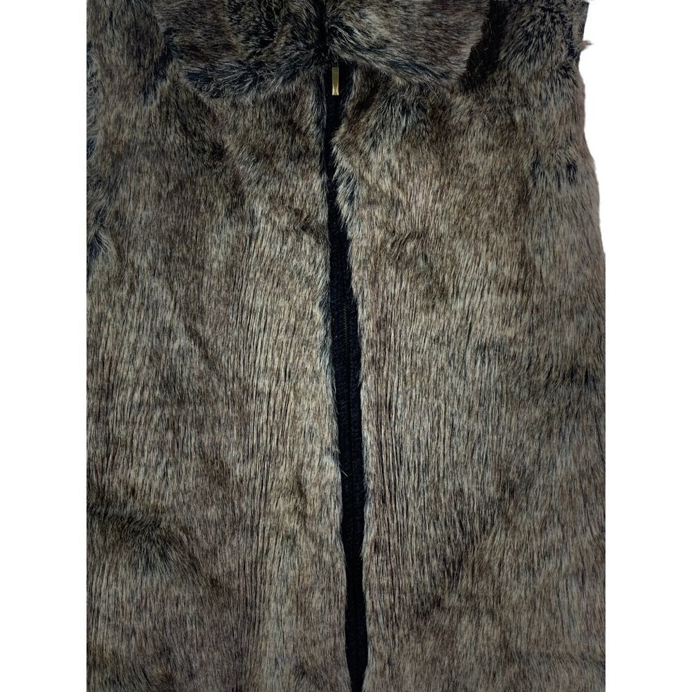 Lisa International Women's Fuzzy Front Warm Vest - Picture 3 of 7